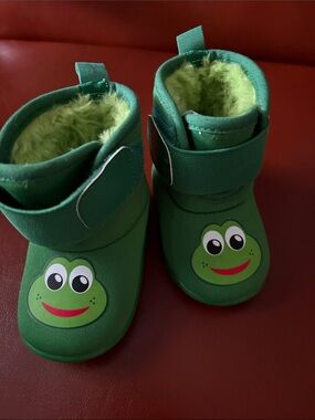 Western Chief Green Frog Infant Rain Boots with Plush Lining